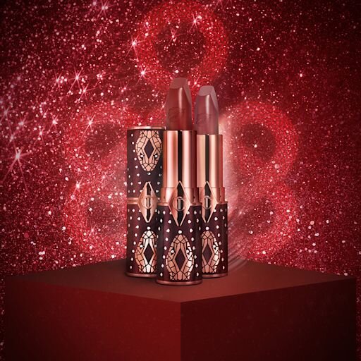 NEUJAHRS-Lippenstift Matte Revolution – KISS OF FORTUNE