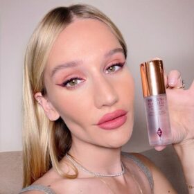CHARLOTTES PREISGEKRÖNTES TRIO FÜR EIN STRALENDES TEINT – Hautpflege- & Make-up-Set