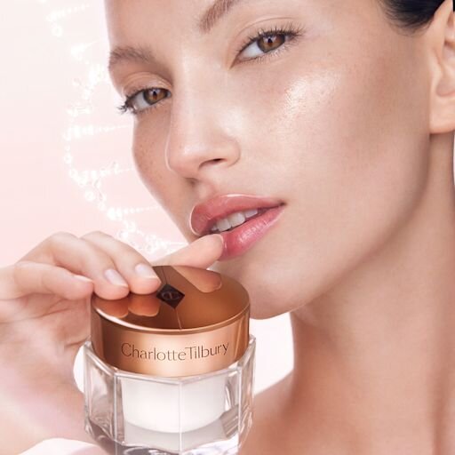 DAS THE GLAMOUR MUSE KIT – Hautpflege- & MAKE-UP-SET