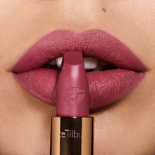 Hot Lips SECRET SALMA