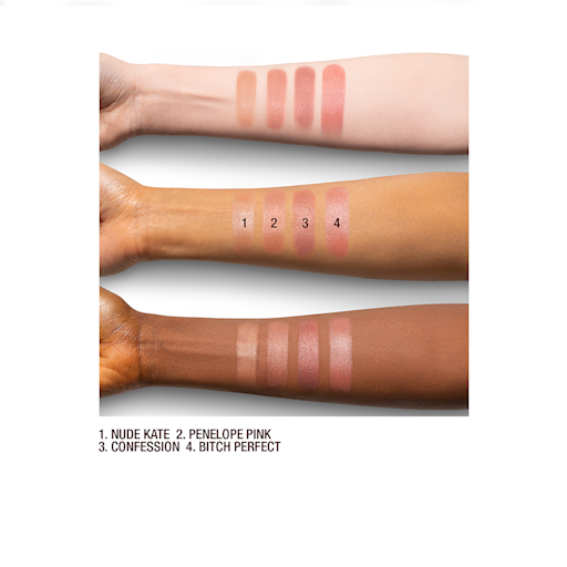 K.I.S.S.I.N.G NUDE KATE