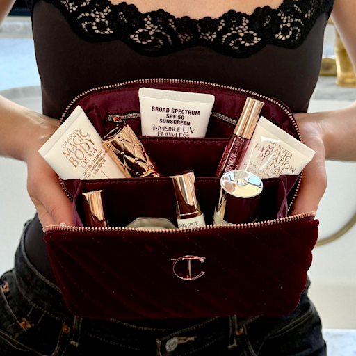 MAKE-UP-TASCHE DER TRÄUME, MITTEL
